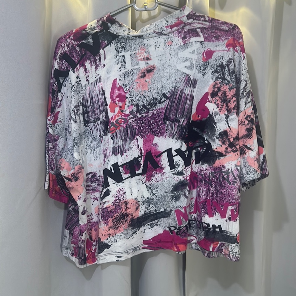 CALVIN KLIEN colorful crop top  NEVER WORN.